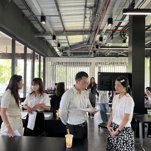 3320FF73-3C3F-4785-908E-873D4905D1EE